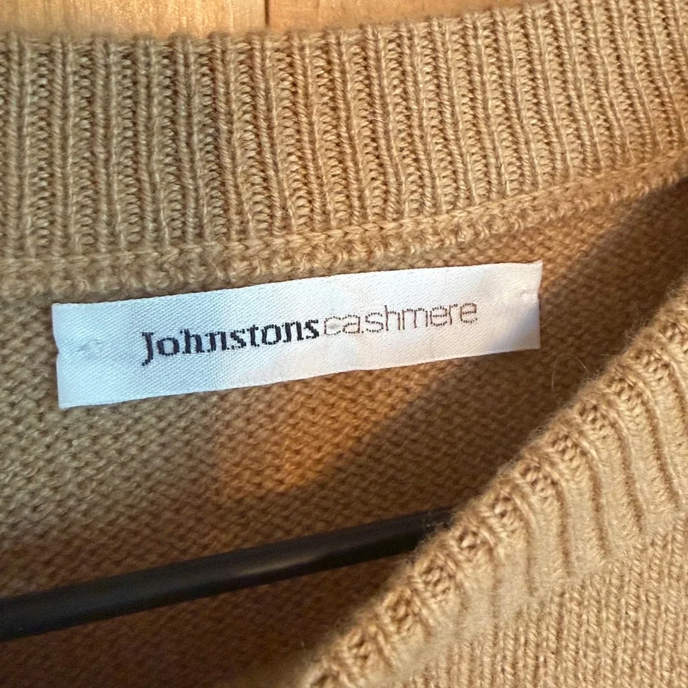 Johnstons Cashmere Sweater Camel Tan Cable Knit Crewneck Luxury Neutral Preppy